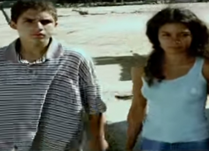 La fuerza del pasado se acumula en una camioneta donde viajan un padre y los dos hijos que abandon� no sin antes haberlos lastimado. De Lorenzo Vigas,�Los elefantes nunca olvidan  - ENFILME.COM