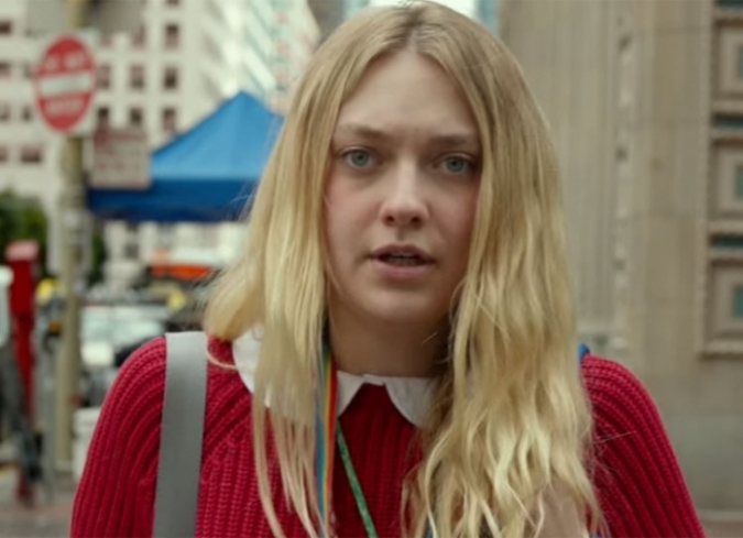 Wendy (Dakota Fanning) es una joven que vive en un hogar para personas que presentan alg�n desorden del espectro autista. Uno de los v�nculos m�s fuertes que la protagonista mantiene en el hogar es con Scottie (Toni Collette), una psic�loga que busca mejorar las habilidades sociales y emp�ticas de la chica. Wendy conserva una r�gida rutina que debe cumplir d�a a d�a, pero su momento m�s feliz es a las seis de la tarde, hora en que puede ver su programa televisivo favorito:�Star Trek. El show de ciencia ficci�n est� en b�squeda de nuevos guiones, por lo que Wendy pasa la mayor parte de su tiempo libre escribiendo una historia para ganar un premio que la ayude a salvar su hogar de la infancia. En la casa, donde Wendy vivi� los primeros a�os de su vida, a�n vive Audrey (Alice Eve), su hermana, quien, debido a la muerte de su madre y al nacimiento de su hija, llevo a la joven autista a la instituci�n donde habita. Durante una de las visitas que Audrey hace a su hermana, Wendy le revela su plan para ganar el concurso y poder regresar con ella. Ante la negativa de la hermana, la joven tiene una crisis y olvida llevar su guion al correo. Con tan s�lo tres d�as para enviar su trabajo a la televisora ?siendo uno el domingo y el lunes un d�a de asueto nacional- Wendy sale de su vida rutinaria para conseguir llevar de San Francisco a Los �ngeles su texto ?The Many and the Few? (Los muchos y los pocos).  - ENFILME.COM