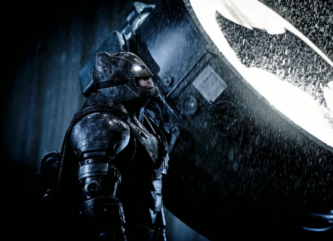 La m�sica, compuesta en colaboraci�n por�Junkie XL�y�Hans Zimmer,�es usada para acentuar los momentos de mayor tensi�n en la trama y demostrar el poder de las dos fuerzas tit�nicas que se enfrentan.  - ENFILME.COM